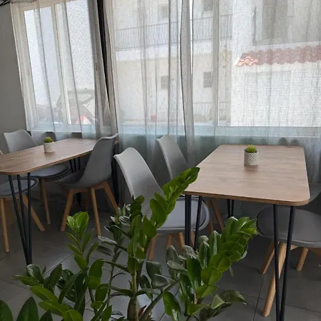 Bright 1br W Double Bed Rm 104 Lägenhetshotell 3*