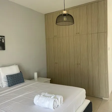 Bright 1br W Double Bed Rm 104 3*